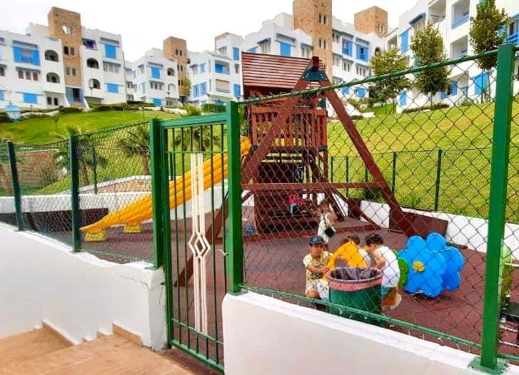 Appartement Lilia, Mdiq - Tout Confort 음디크 외부 사진